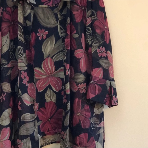 White Stag 2 Piece Cardigan and Blouse 22W/24W - Picture 2 of 8